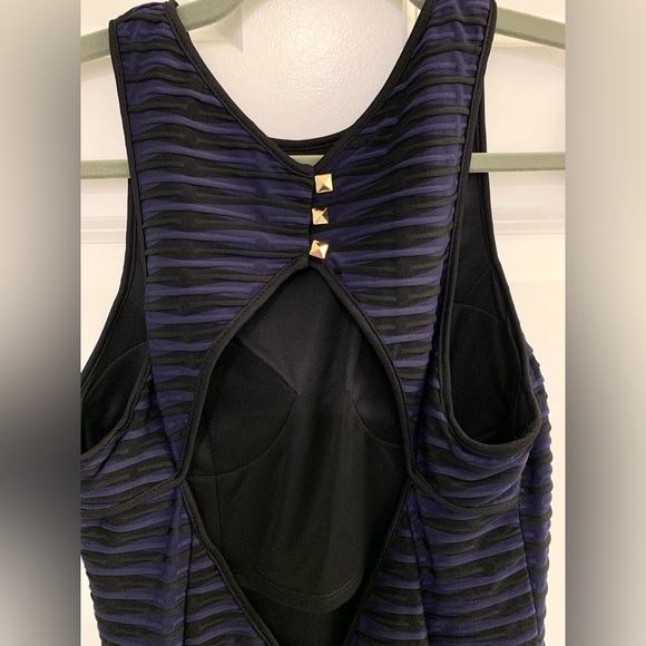 GUESS • Sleeveless Purple Minidress - Picture 7 of 13